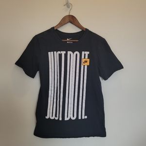 Nike Just Do It T-Shirt.